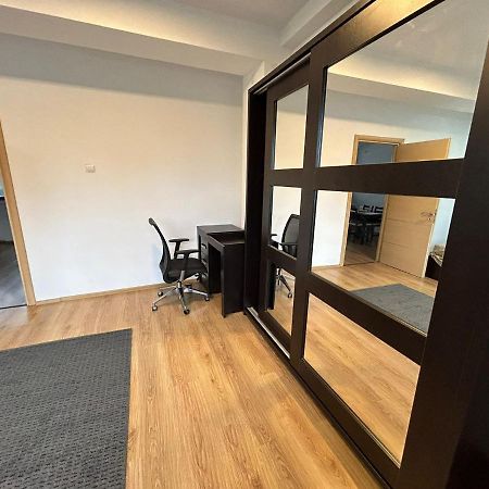 Elegant City Center Apartment Букурещ Екстериор снимка