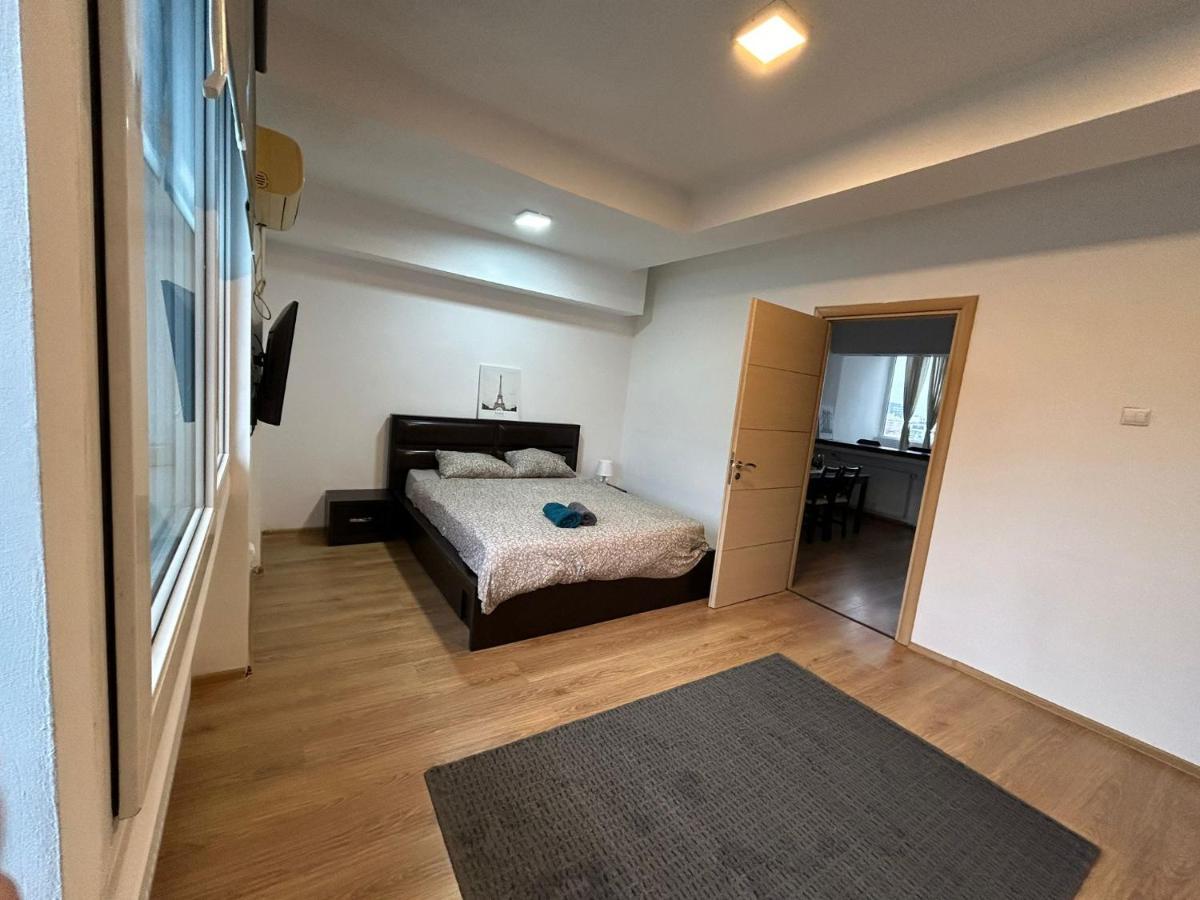 Elegant City Center Apartment Букурещ Екстериор снимка